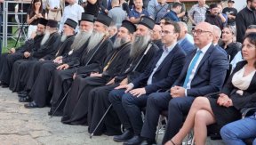 Видовданско песничко вече у манастиру Грачаница (ФОТО)