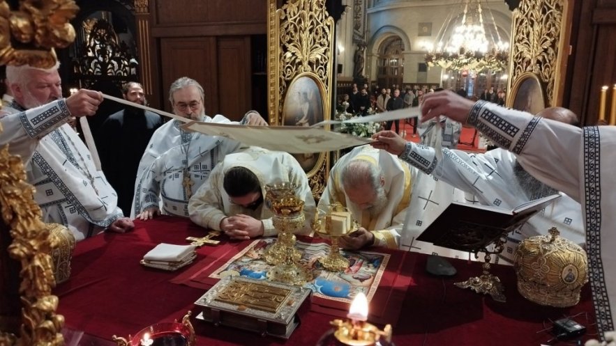 Света архијерејска Литургија на Крстовдан у Саборној цркви