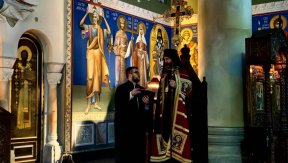 Свеноћно бденије у манастиру Ваведења Пресвете Богородице у Београду (ФОТО)