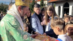 Епископ Доситеј служио у Цркви Свете Петке у Рушњу
