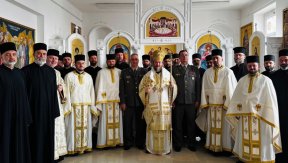 Епископ Доситеј служио у капели у Генералштабу и одржао годишњи састанак са војним свештеницима