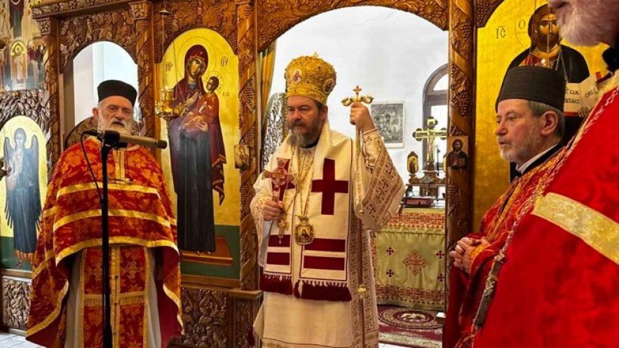 Епископ Доситеј служио у Манастиру Раковица