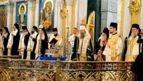 Хвала ти, Мајко Божија: молебан на испраћају Часног Појаса у Храму Светог Саве